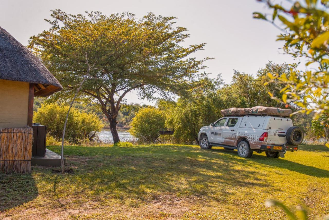 Hakusembe River Campsite 룬두 외부 사진